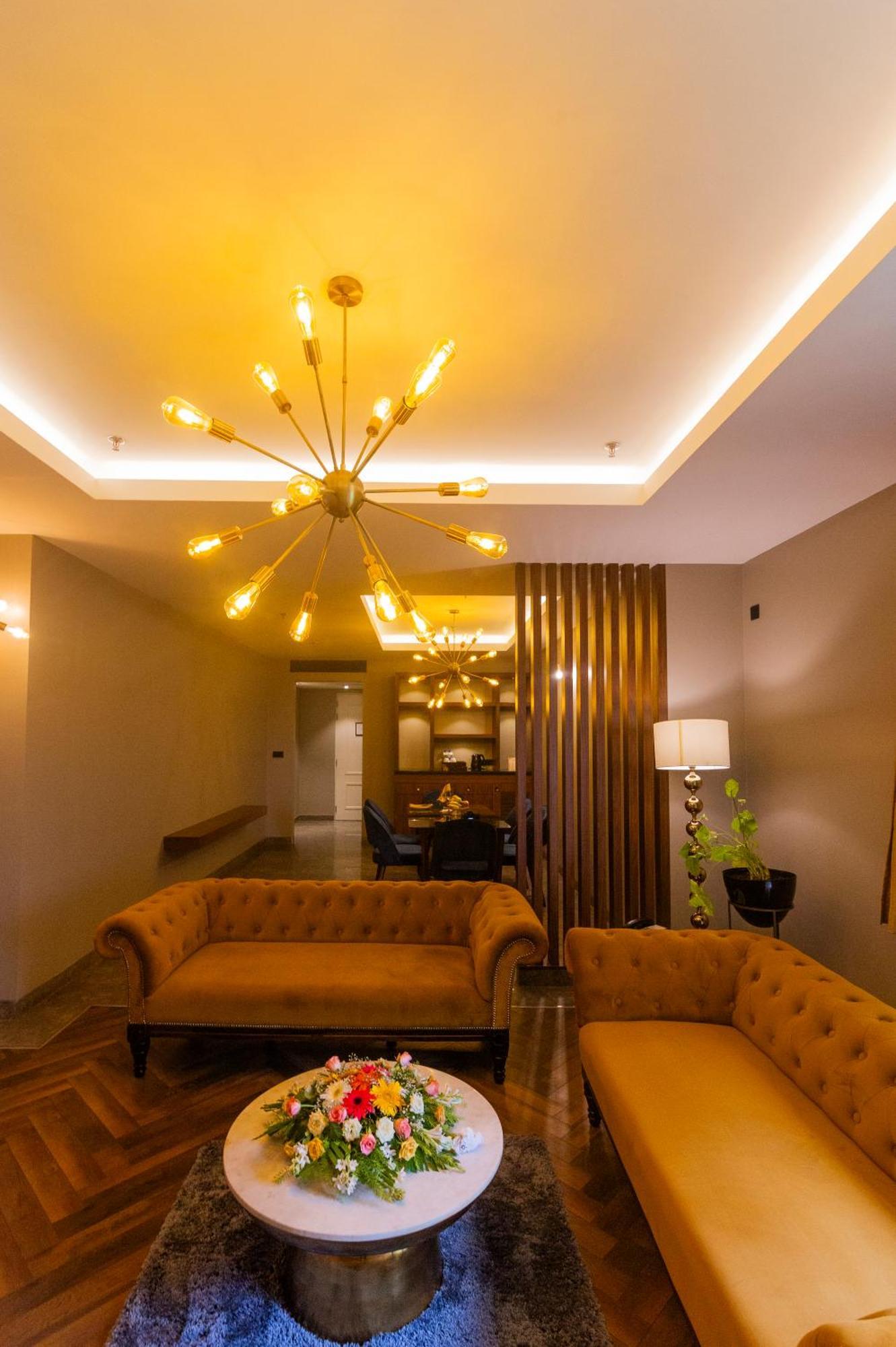 Hotel Polo Towers Agartala Buitenkant foto